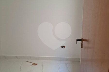 Sobrado à venda com 3 quartos, sendo 1 suíte,  em Parque Boturussu, São Paulo, SP