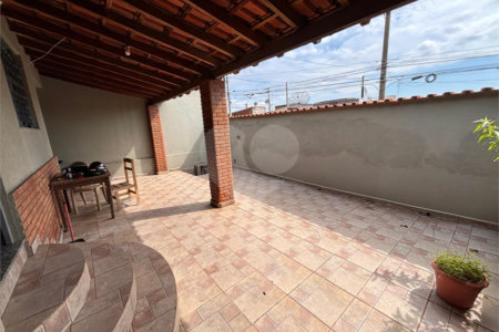 Casa à venda com 4 quartos, sendo 1 suíte, em Jardim São Judas Tadeu, Salto, SP