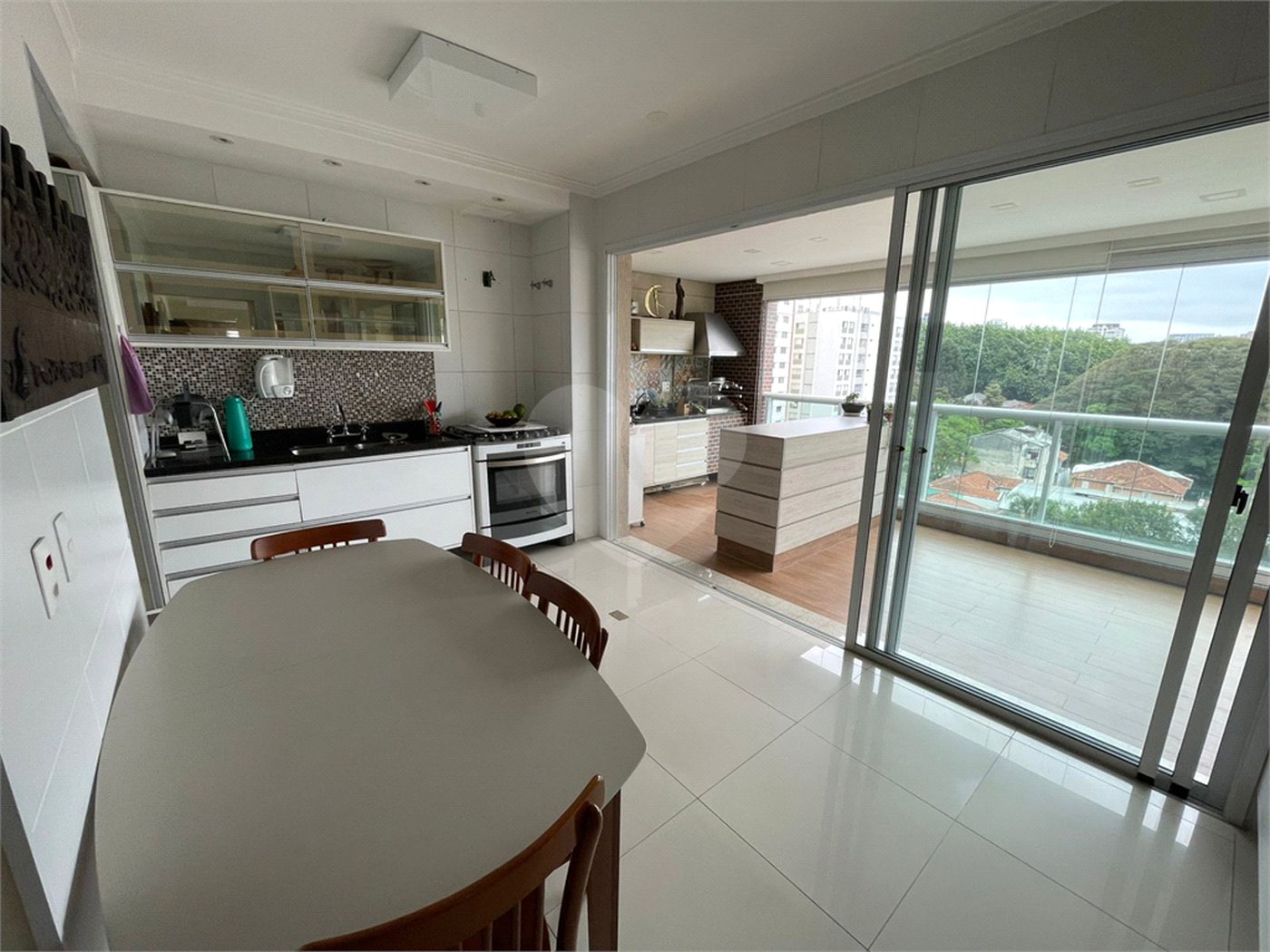 Apartamento à venda com 4 quartos, sendo 3 suítes, em Perdizes, São Paulo, SP