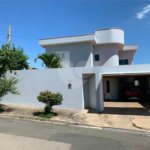 Casa à venda com 3 quartos, sendo 2 suítes, em Jardim Celani, Salto, SP
