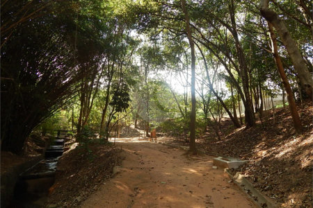 Casa à venda com 3 suítes no condomínio Loteamento Recanto dos Paturis, Vinhedo - SP