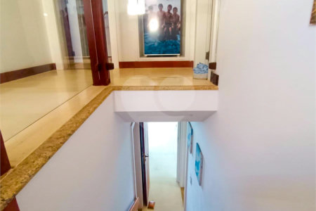 Casa à venda com 5 quartos, sendo 4 suítes, em Manguinhos, Armação dos Búzios, RJ