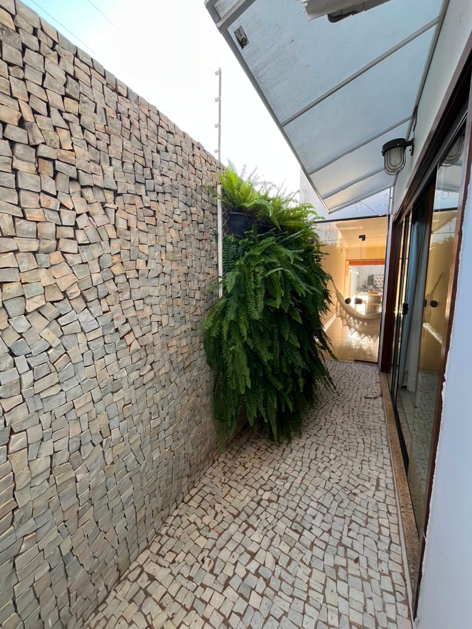Casa à venda com 3 quartos, sendo 1 suíte,  em Santos Dumont, Três Lagoas, MS