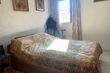 Casa Térrea à venda com 3 quartos, sendo 1 suíte, em Vila Romana, São Paulo, SP