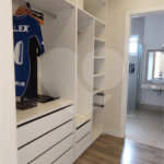 Casa à venda com 3 suítes no condomínio Figueira Garden, Atibaia - SP