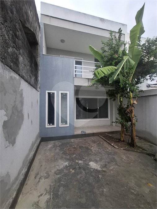 Casa à venda com 3 quartos, sendo 1 suíte, em Campo Grande, Rio de Janeiro, RJ