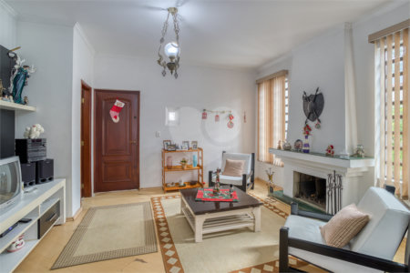 Casa de Vila à venda com 4 quartos, sendo 2 suítes, em Granja Julieta, São Paulo, SP