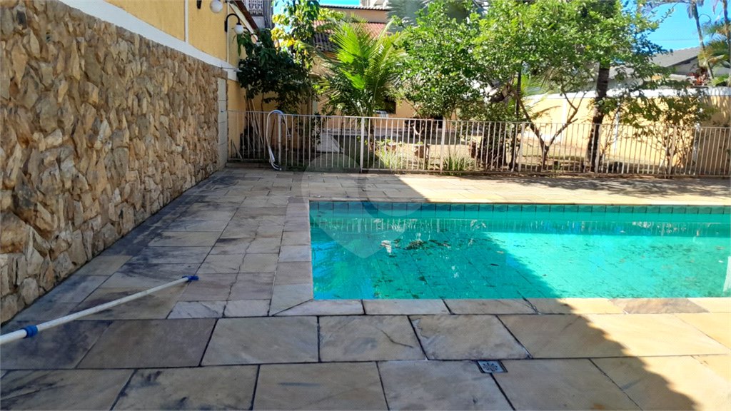 Casa à venda com 3 quartos, sendo 1 suíte, em Campo Grande, Rio de Janeiro, RJ
