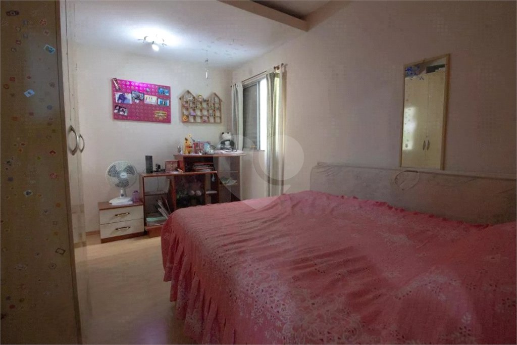 Sobrado à venda com 3 quartos em Jardim Trussardi, São Paulo, SP