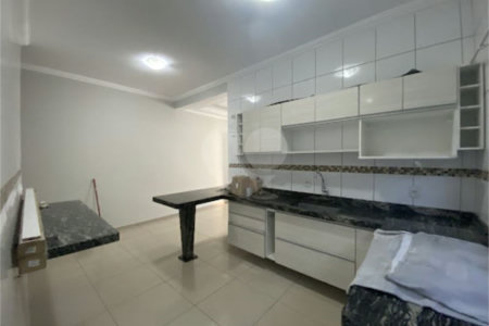 Casa à venda com 4 quartos, sendo 2 suítes,  em Jardim Santa Marta III, Salto, SP