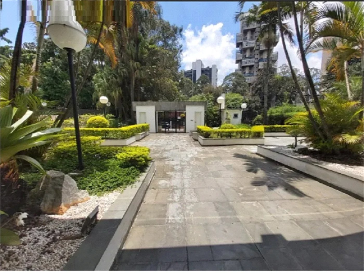 Apartamento à venda com 3 quartos, sendo 1 suíte,  em Vila Andrade, São Paulo, SP