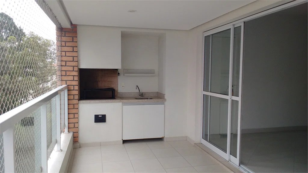 Apartamento à venda com 3 quartos, sendo 1 suíte, em Vila Suzana, São Paulo, SP