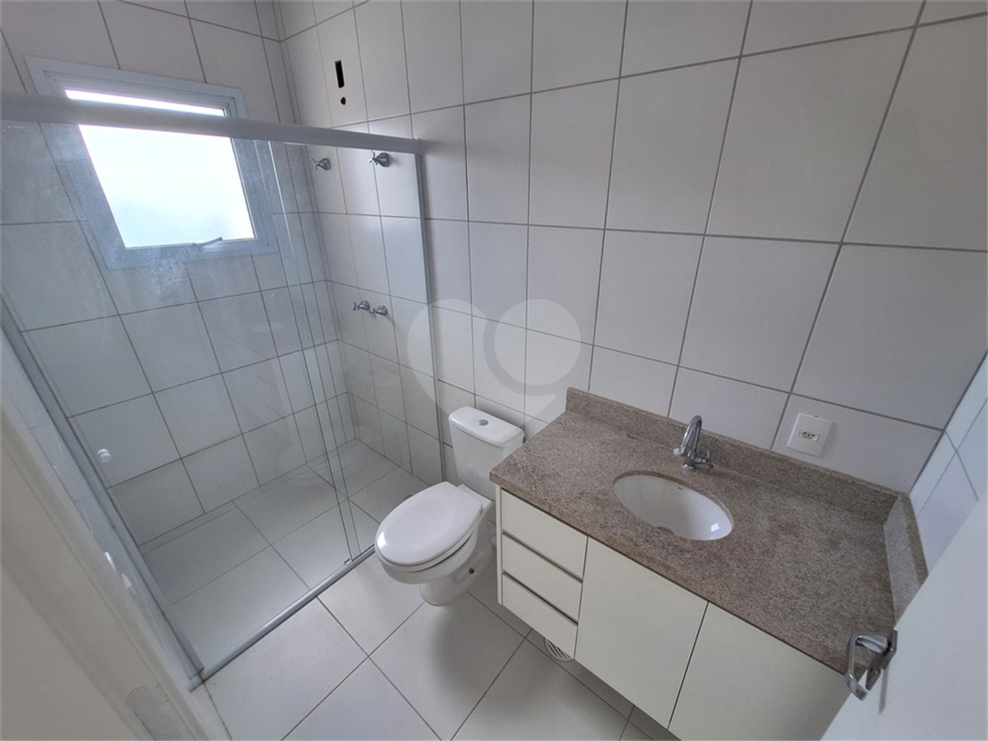 Casa à venda com 3 quartos, sendo 1 suíte, no condomínio Villagio Montalcino, Vinhedo - SP