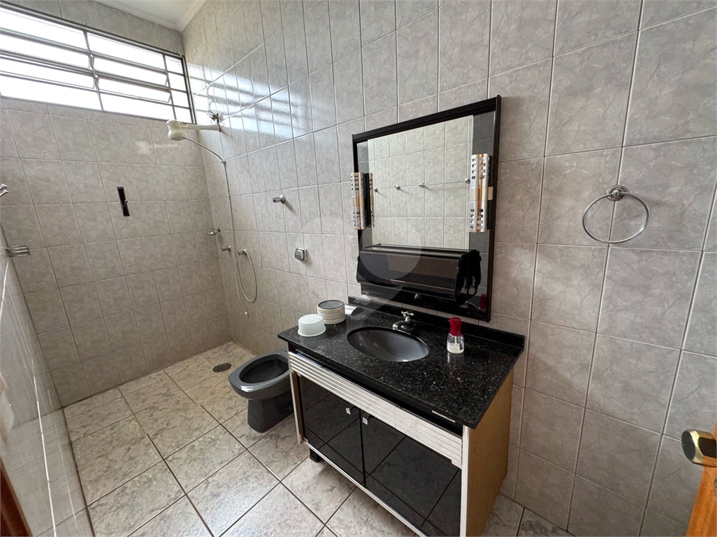 Casa à venda com 3 quartos, sendo 1 suíte, em Jardim Ártico, Araraquara, SP