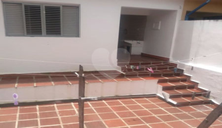 Casa à venda com 3 quartos, sendo 1 suíte,  em Jardim Bonfiglioli, São Paulo, SP