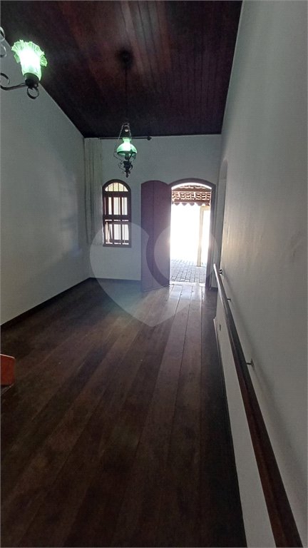 Sobrado à venda com 5 quartos, sendo 2 suítes,  em Parque Continental, São Paulo, SP