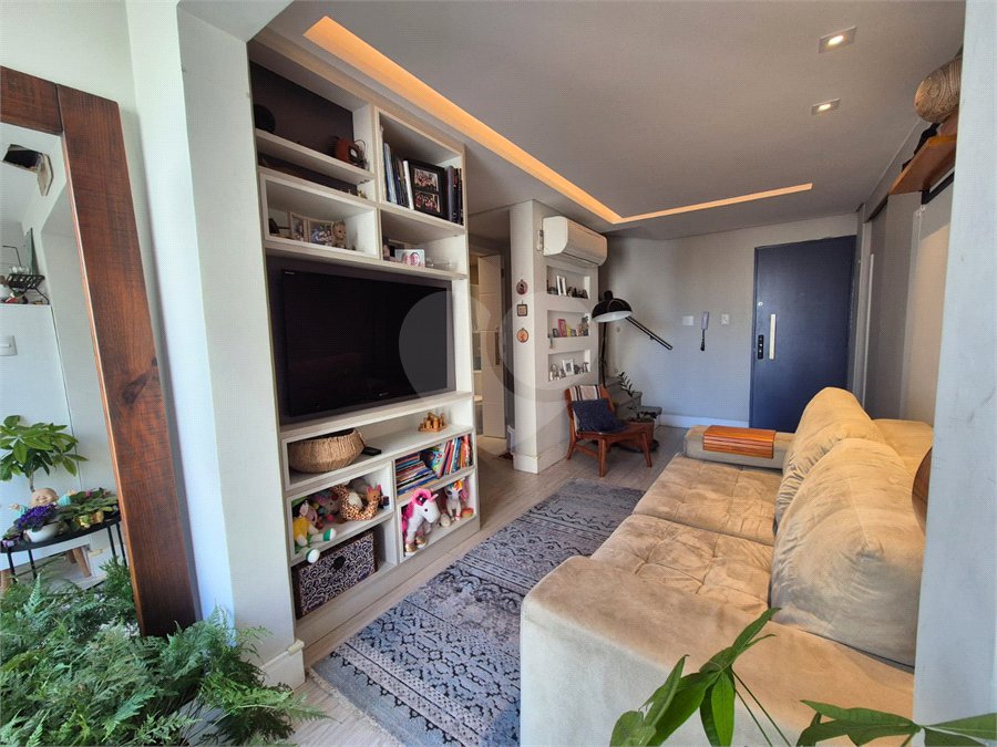 Apartamento à venda com 2 quartos, sendo 1 suíte, em Saúde, São Paulo, SP