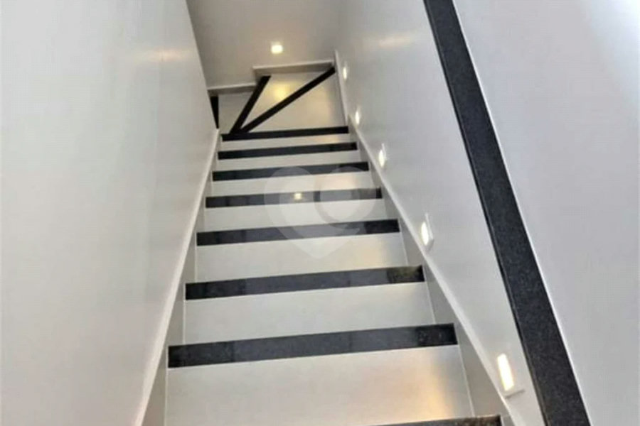 Casa à venda com 3 suítes em Santana, São Paulo, SP