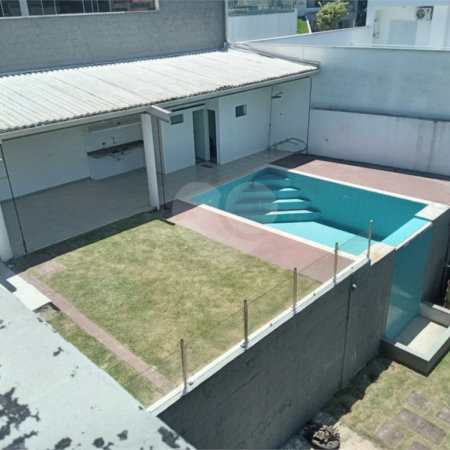 Casa à venda com 2 quartos, sendo 3 suítes,  no condomínio Aruã, Mogi das Cruzes - SP
