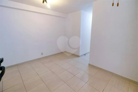 Apartamento à venda com 3 quartos, sendo 1 suíte,  em Lar São Paulo, São Paulo, SP
