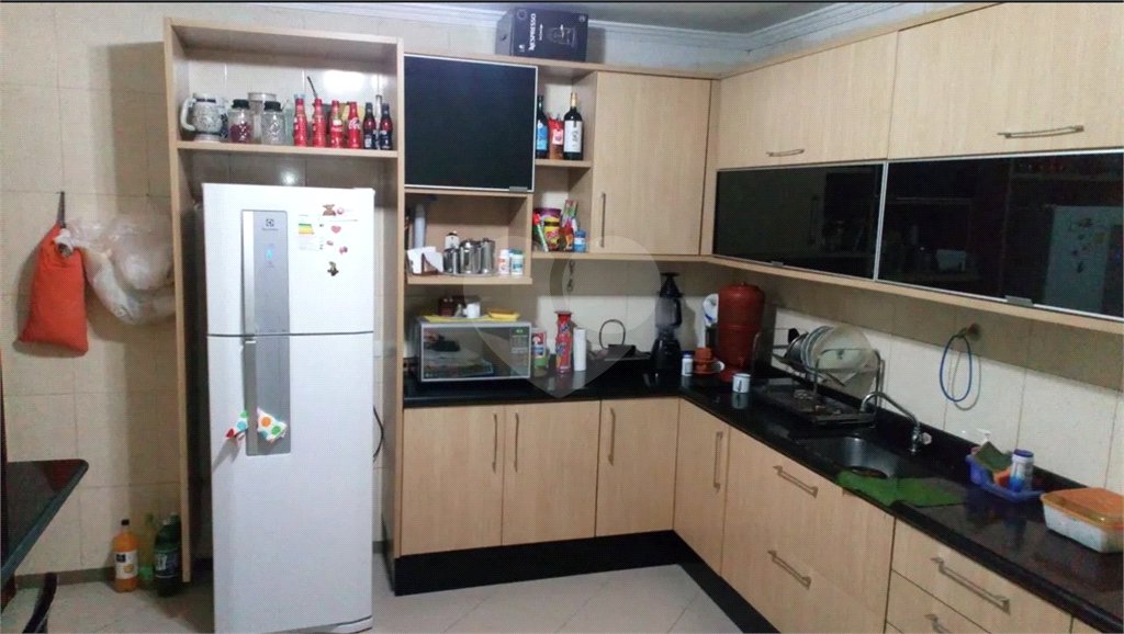 Sobrado à venda com 2 quartos em Jardim Rosemary, Cotia, SP