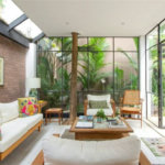 Casa à venda com 4 suítes no condomínio Outeiro, São Paulo - SP