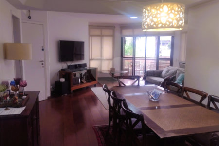 Apartamento à venda com 3 quartos, sendo 1 suíte, em Real Parque, São Paulo, SP