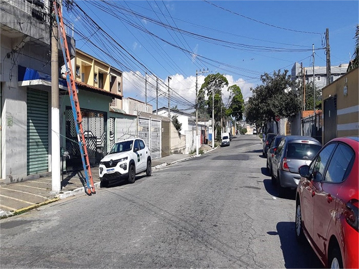 Sobrado à venda com 8 quartos em Penha, São Paulo, SP