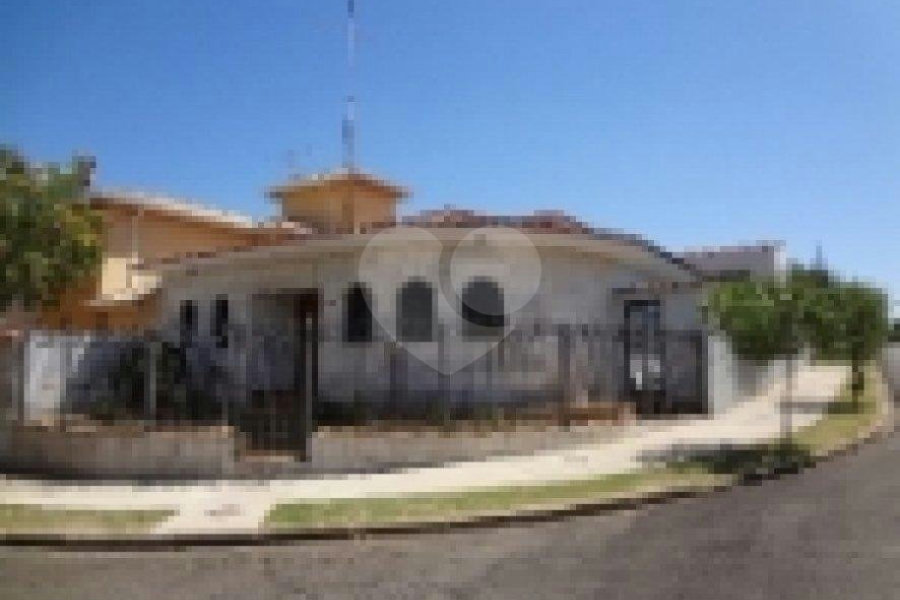 Casa à venda com 5 quartos, sendo 3 suítes, em Chácara Areal, Indaiatuba, SP