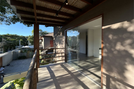 Apartamento à venda com 2 quartos, sendo 1 suíte, no Centro / Arraial D'ajuda, Porto Seguro, BA