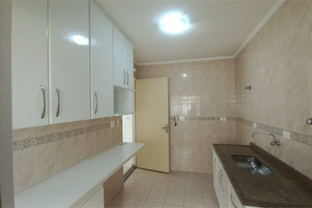 Apartamento à venda com 3 quartos em Jardim Londrina, São Paulo, SP