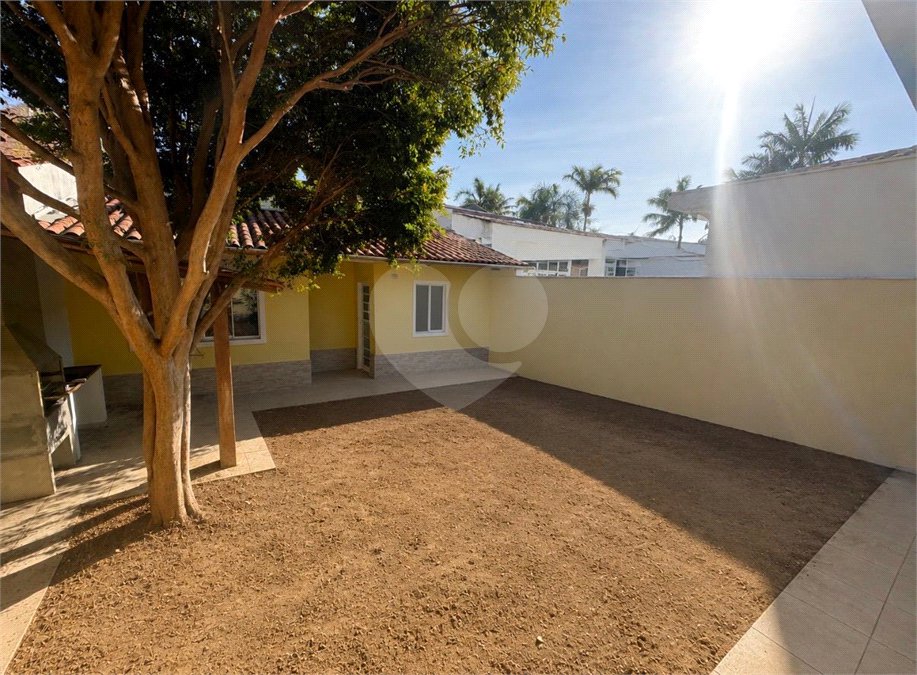 Casa Térrea à venda com 3 quartos, sendo 1 suíte, em Alto da Boa Vista, São Paulo, SP