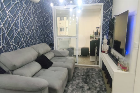 Apartamento à venda com 2 quartos, sendo 1 suíte, em Jardim Flor da Montanha, Guarulhos, SP