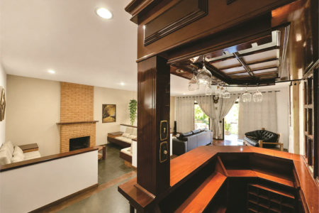 Casa à venda com 5 quartos, sendo 4 suítes, no condomínio Parque dos Príncipes, São Paulo - SP