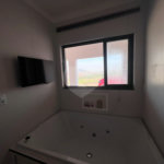 Casa à venda com 3 quartos, sendo 2 suítes,  no condomínio Residencial Alto da Floresta, Bom Jesus dos Perdões - SP