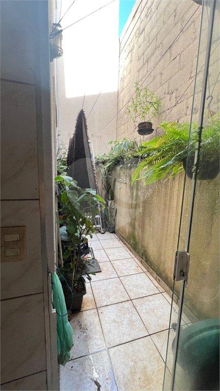 Casa de Vila à venda com 3 quartos em Vila Curuçá, São Paulo, SP