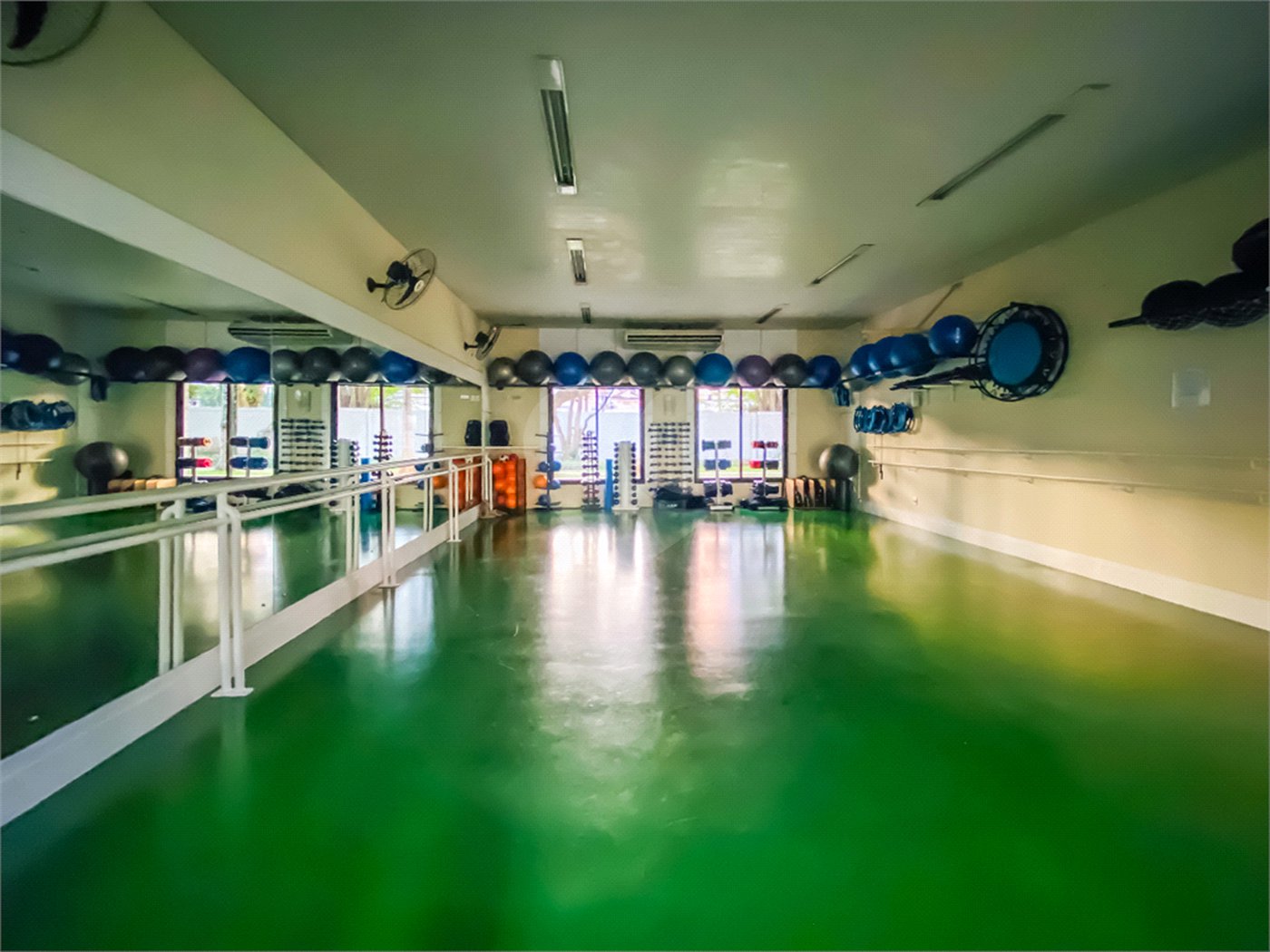 Apartamento à venda com 3 suítes em Alto da Boa Vista, São Paulo, SP