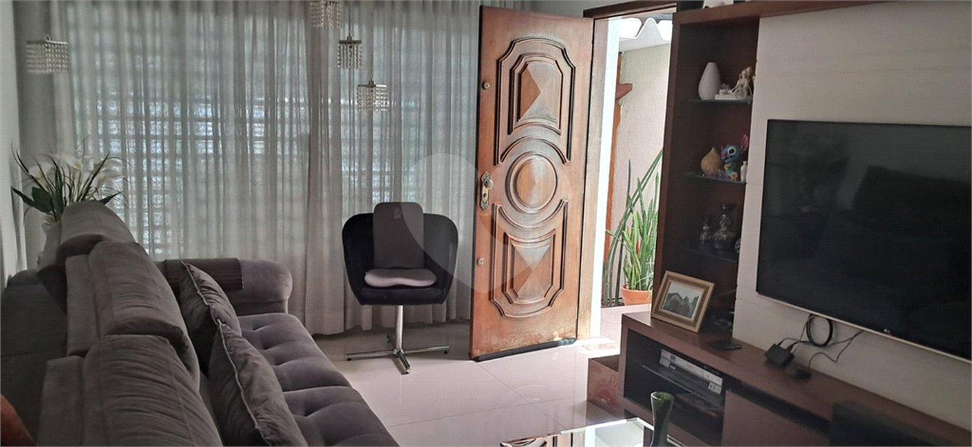 Sobrado à venda com 4 quartos, sendo 2 suítes, em Mandaqui, São Paulo, SP