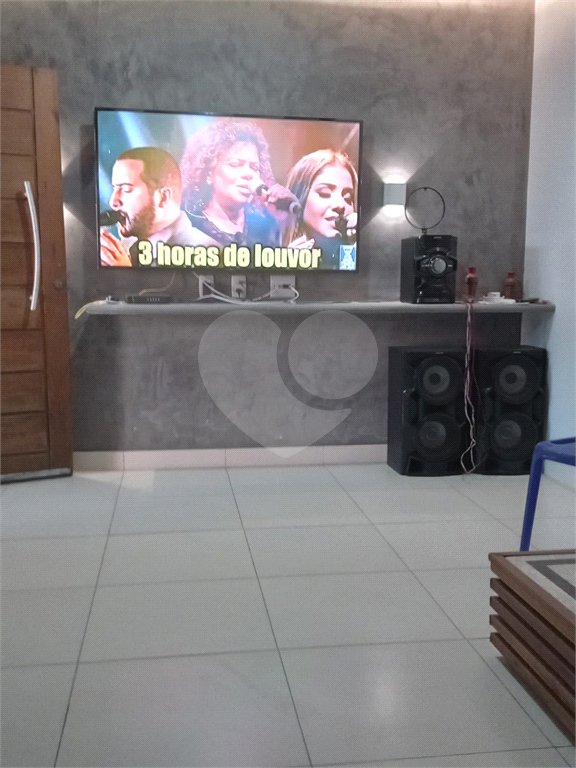 Sobrado à venda com 4 suítes em Cajuru do Sul, Sorocaba, SP