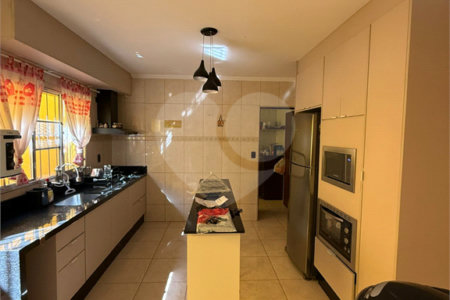 Casa à venda com 3 quartos em Jardim Moraes, Itaquaquecetuba, SP
