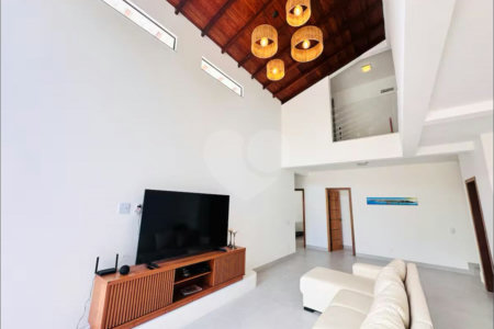 Casa à venda com 6 quartos, sendo 4 suítes,  em Caravelas, Armação dos Búzios, RJ