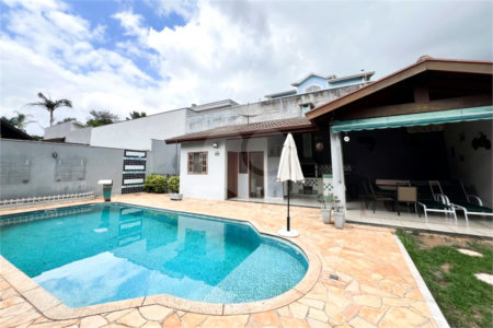 Casa à venda com 4 quartos, sendo 2 suítes,  no condomínio Villaggio Capriccio, Louveira - SP