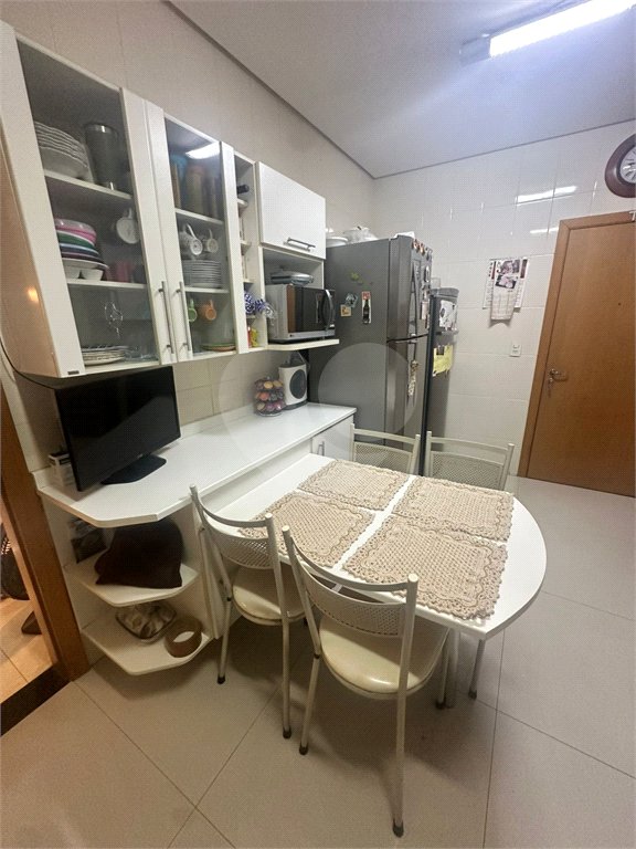 Apartamento à venda com 3 suítes em Jardim Mariana, Cuiabá, MT