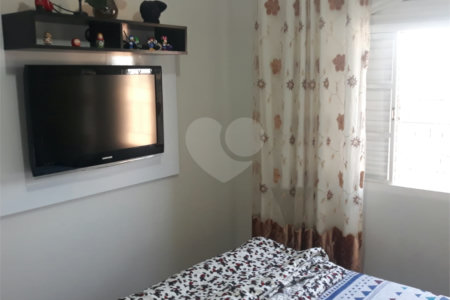 Sobrado à venda com 3 quartos em Parada Inglesa, São Paulo, SP