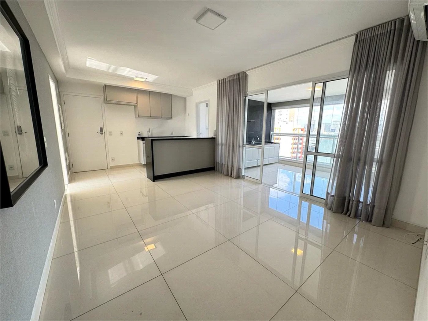Apartamento à venda com 3 quartos, sendo 1 suíte, em Pinheiros, São Paulo, SP