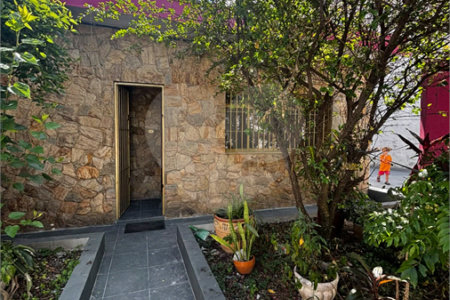 Casa com 70m², 3 dormitórios, sendo 1 suíte, 4 vagas, à venda no bairro do Ipiranga.