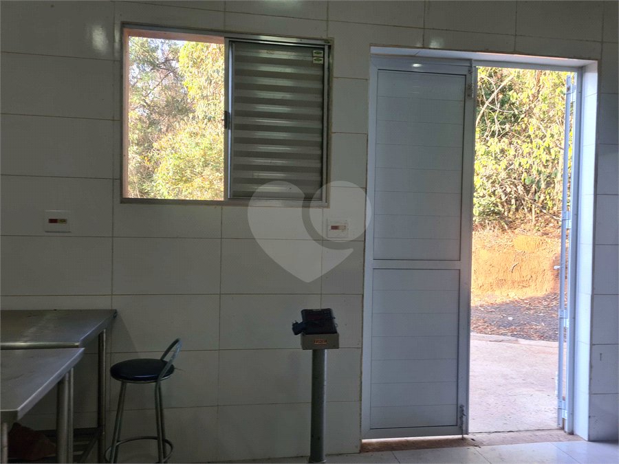 VENDA SÍTIO 48 hectares com estruura para granja, hidroponia e gado
