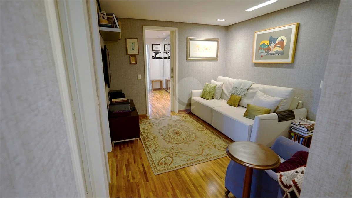 Apartamento à venda com 4 quartos, sendo 3 suítes, em Santo Amaro, São Paulo, SP