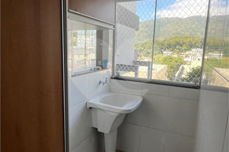 Sobrado à venda com 3 suítes em Jardim Maristela, Atibaia, SP