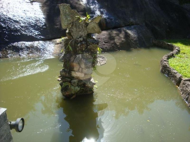 Sobrado à venda com 5 suítes em Juqueri Mirim, Mairiporã, SP